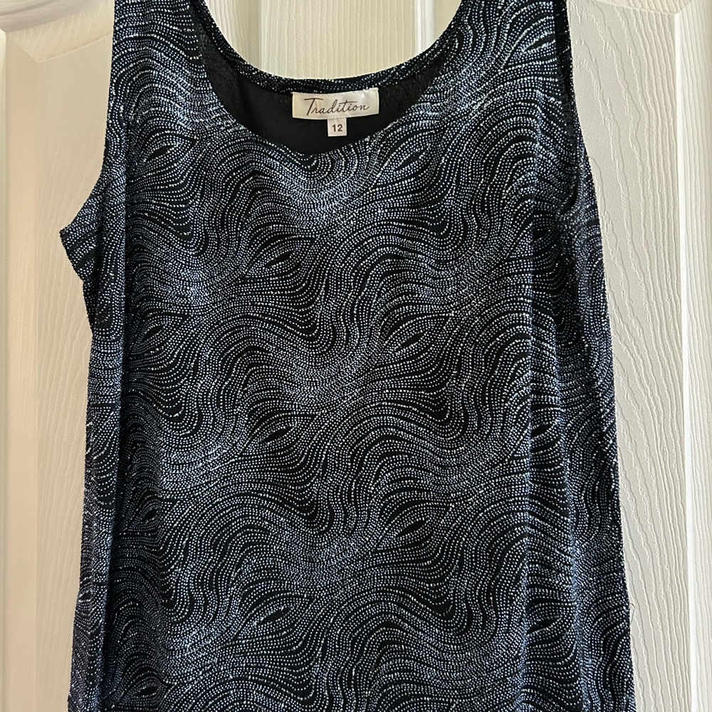 Sparkling two piece top - Picture 3 of 10